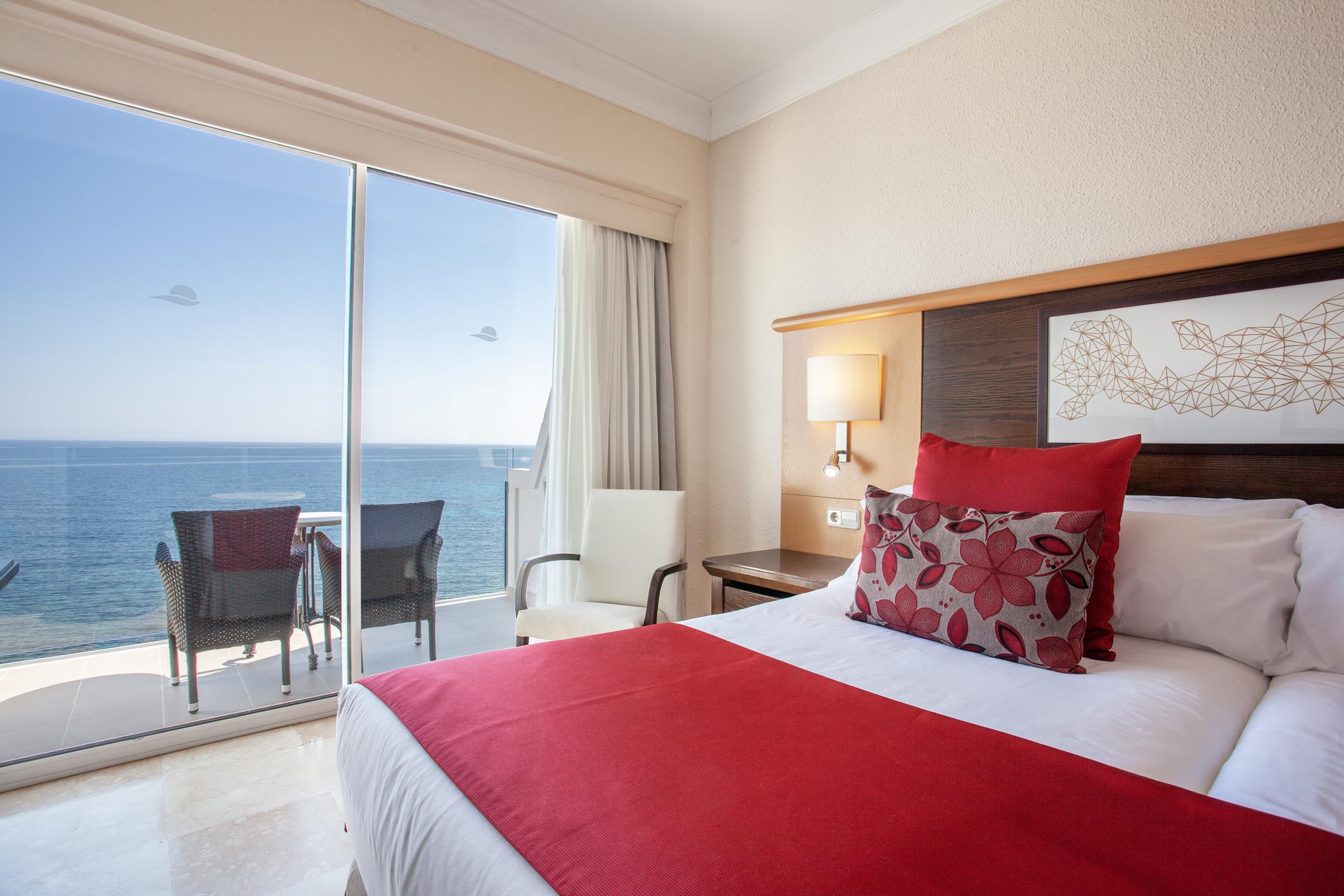 Grupotel Aguait Resort & Spa - Adults Only カラ・ラトハダ エクステリア 写真