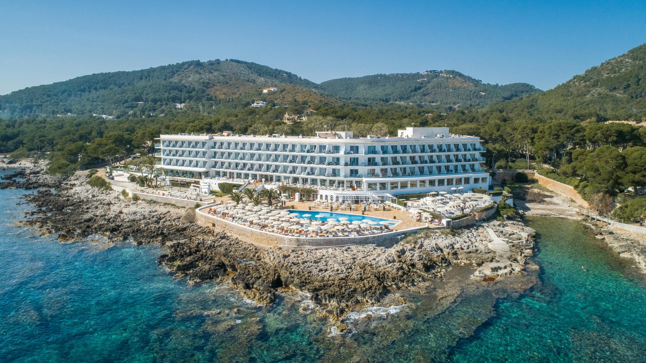 Grupotel Aguait Resort & Spa - Adults Only カラ・ラトハダ エクステリア 写真