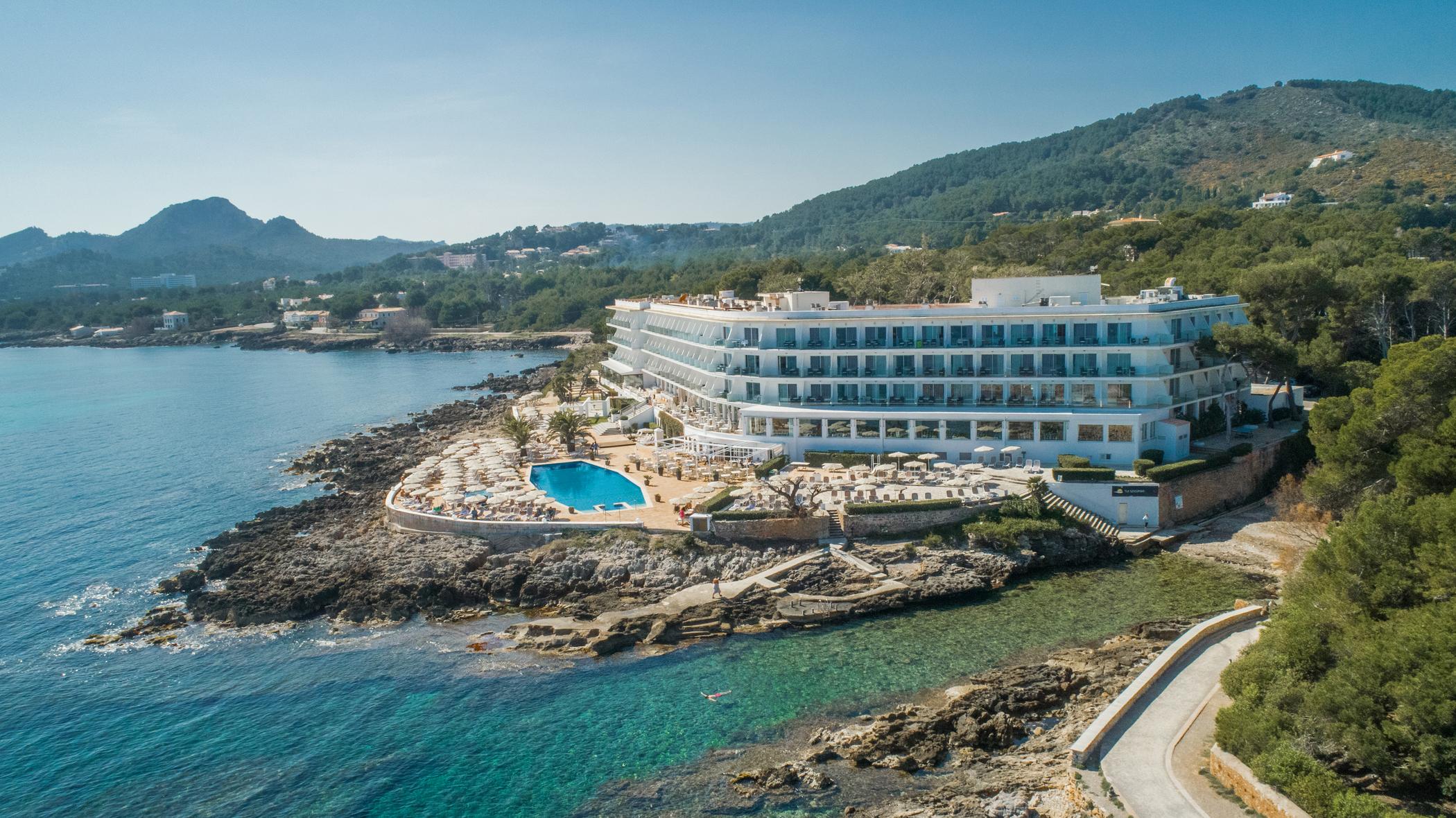 Grupotel Aguait Resort & Spa - Adults Only カラ・ラトハダ エクステリア 写真