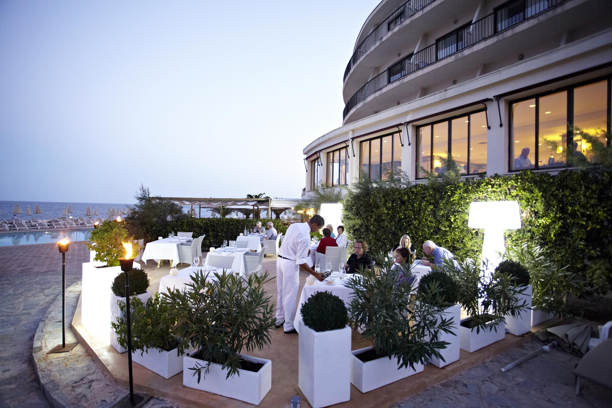 Grupotel Aguait Resort & Spa - Adults Only カラ・ラトハダ エクステリア 写真