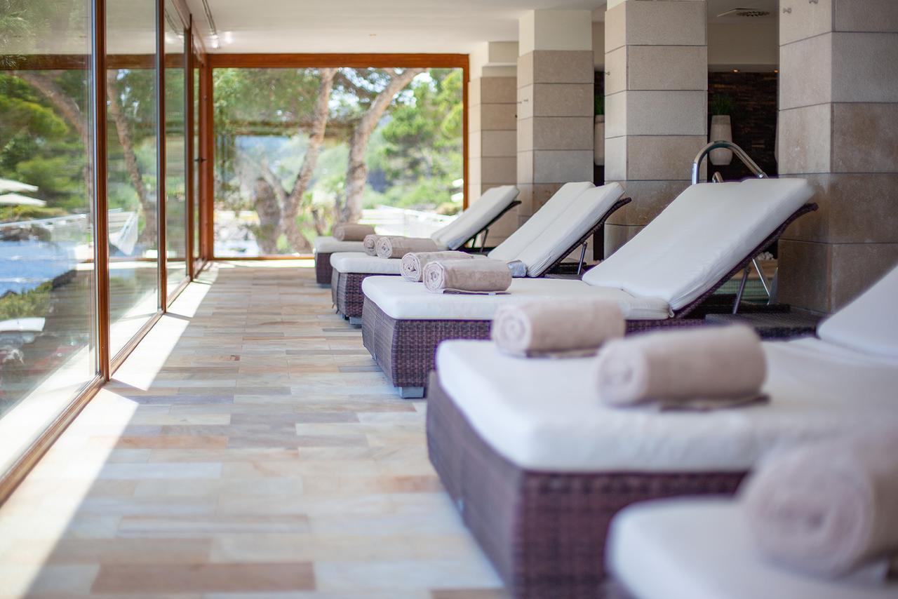 Grupotel Aguait Resort & Spa - Adults Only カラ・ラトハダ エクステリア 写真